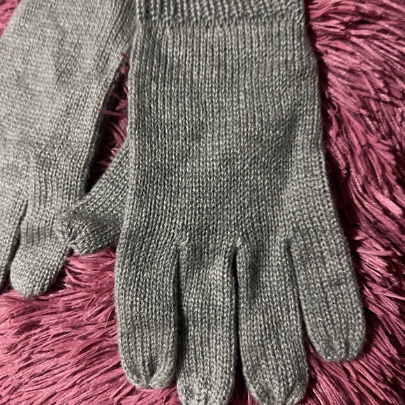 NWT Kate Spade knit gloves Heather Gray - Picture 4 of 8